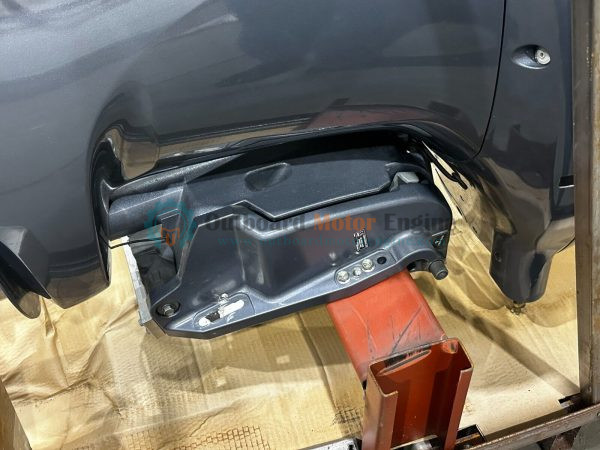 Yamaha 200HP DEC Outboard Left Hand 25" Shaft - Image 2