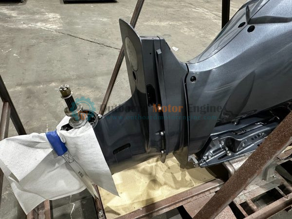 Yamaha 250HP DEC Outboard Left Hand 25" Shaft - Image 4