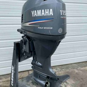 2002 Yamaha 115HP 4 Stroke 25" Shaft Outboard Engine