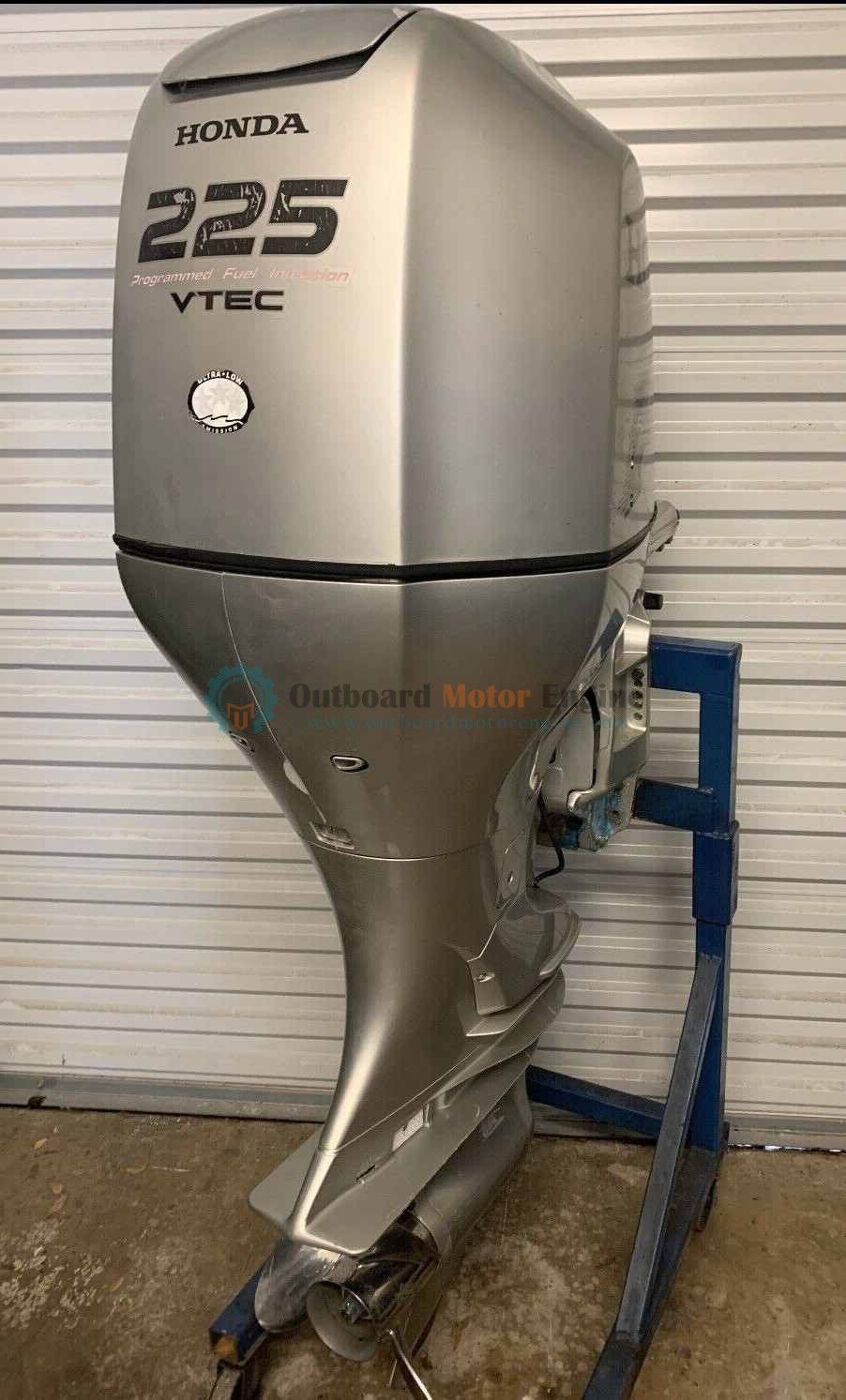 2007 Honda 225 HP Four Stroke Outboard Motor