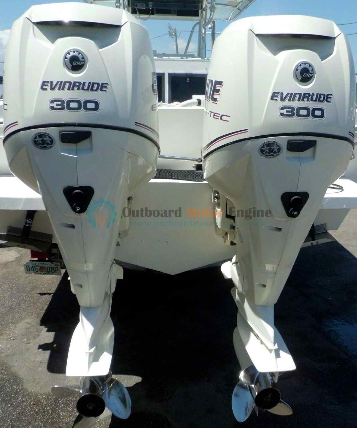 2013 Evinrude Twin E-TEC 300 HP 25 Shaft DI Outboard Motors