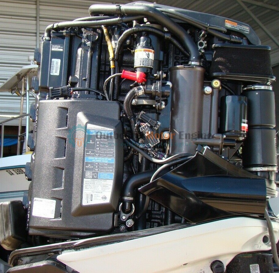 2015 Mercury 300HP Verado 4-Stroke 30” Outboard Motor 1
