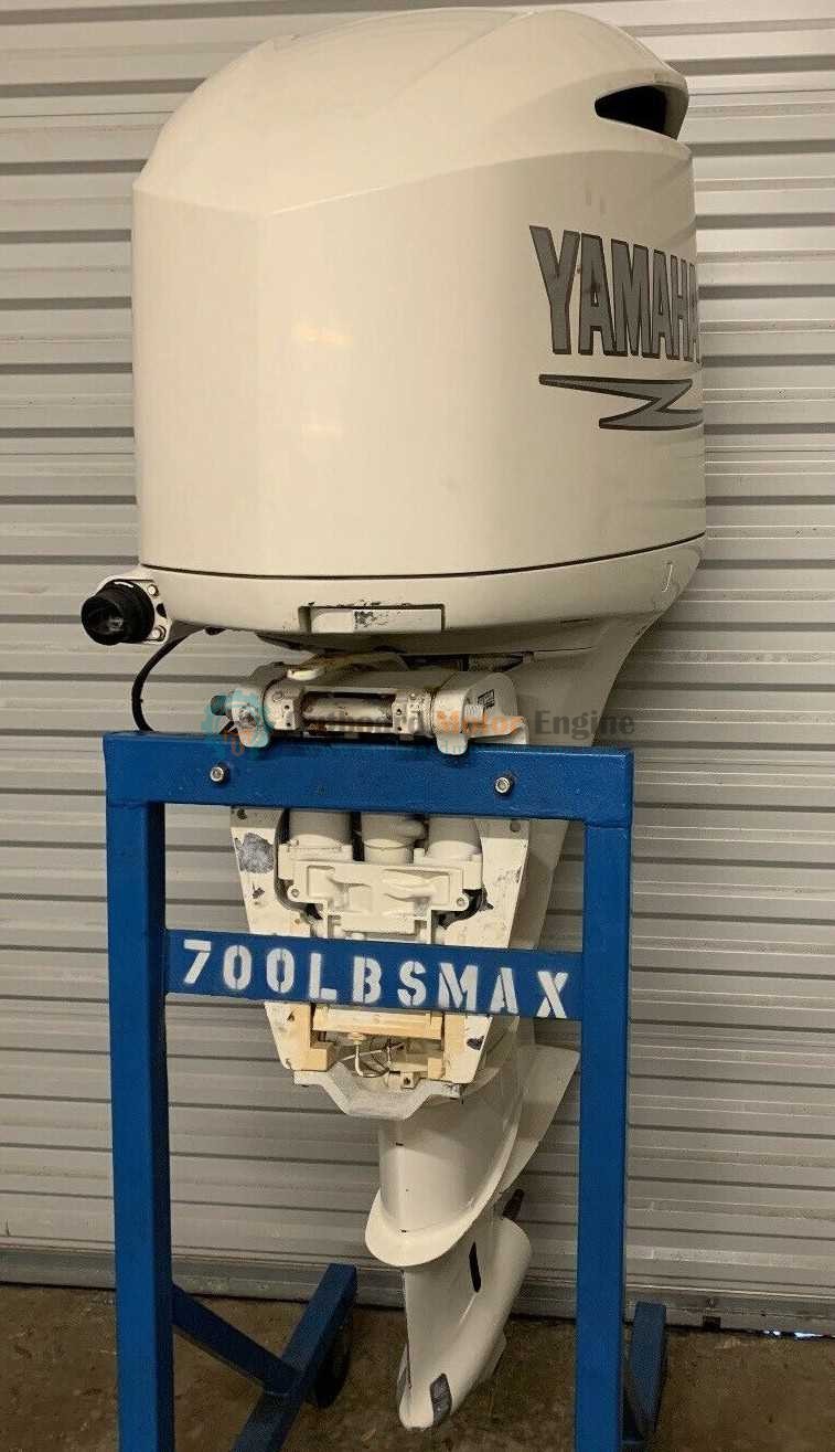 Yamaha F300UCA 300Hp 4-Stroke 30” shaft length Outboard Motor 3